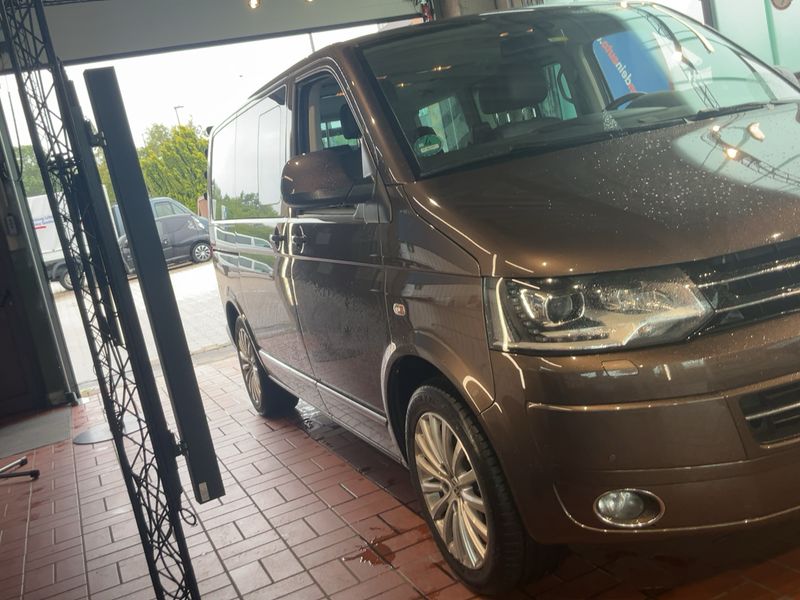 Volkswagen T5 Multivan 2.0 TDI Highline — zdjęcie 8
