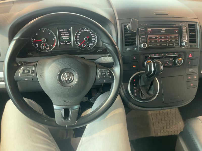 Volkswagen T5 Multivan 2.0 TDI Highline — zdjęcie 12