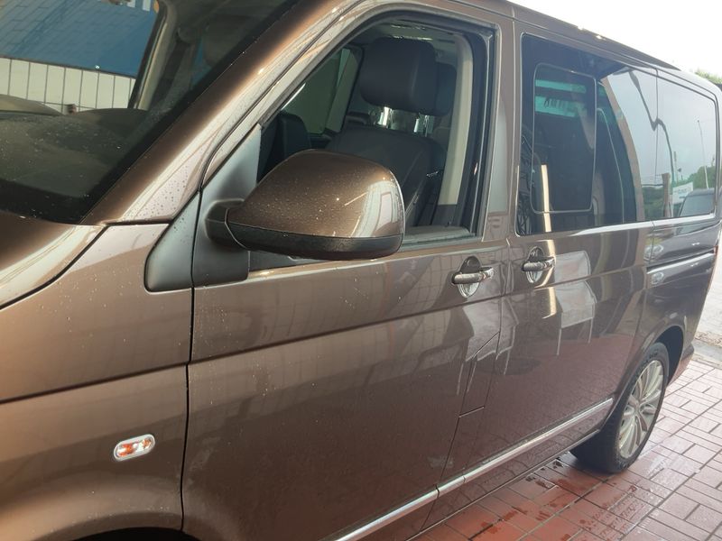 Volkswagen T5 Multivan 2.0 TDI Highline — zdjęcie 4