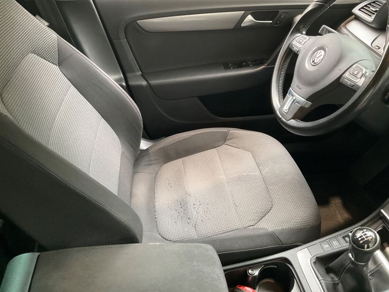 Volkswagen Passat 1.6 TDI Business Edition BlueMotion Tech 2015 – снимка 28