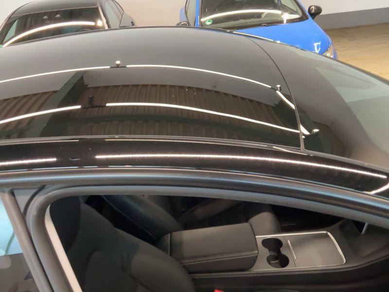 Tesla Model Y Long Range Dual AWD Premium 2025 – снимка 13