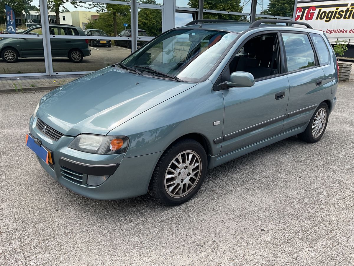 Mitsubishi Space 2005