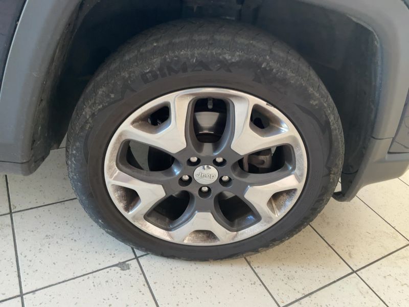 Jeep Compass 2.0 M-Jet Limited 4WD 2019 – снимка 11
