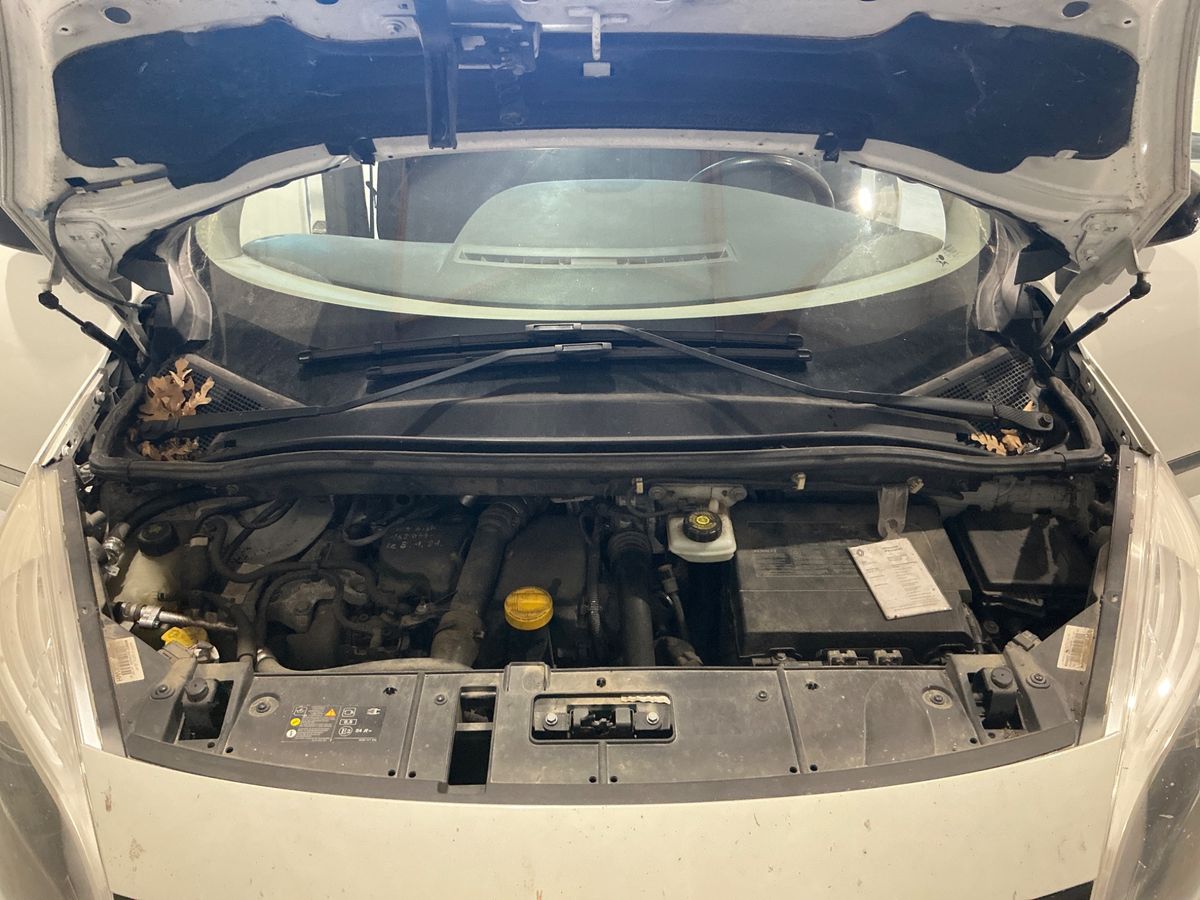 Renault Scenic 2015 — photo 7
