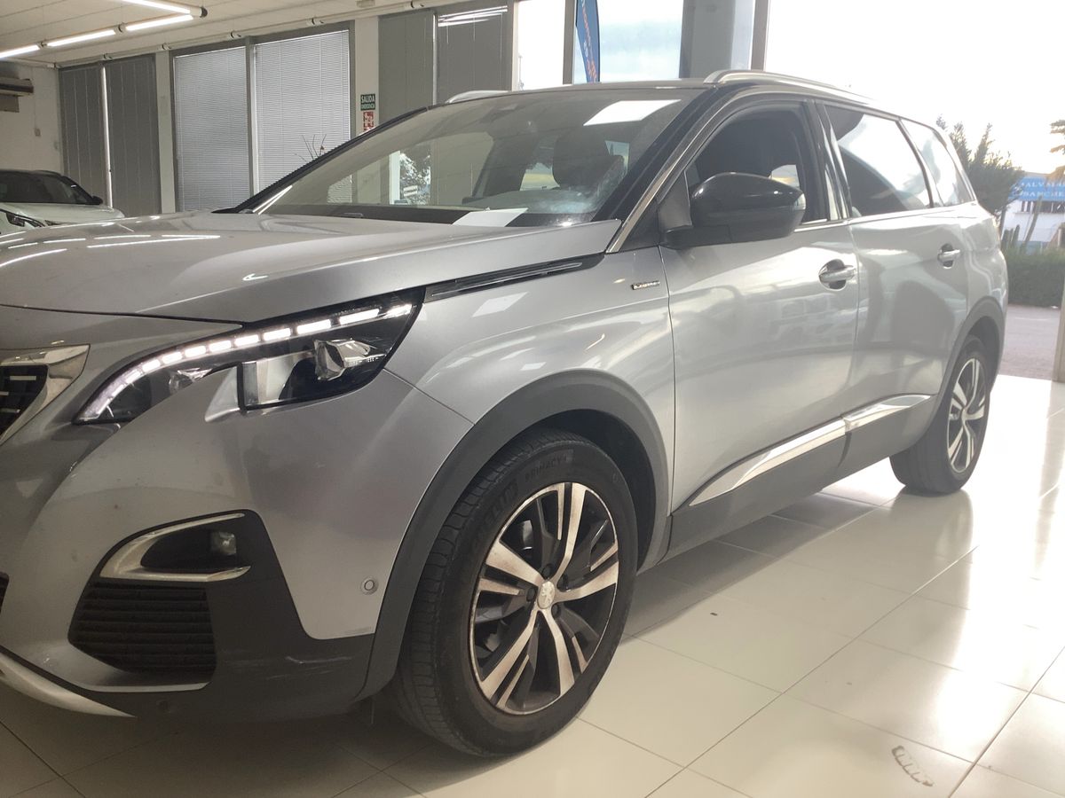 Peugeot 5008 d'occasion