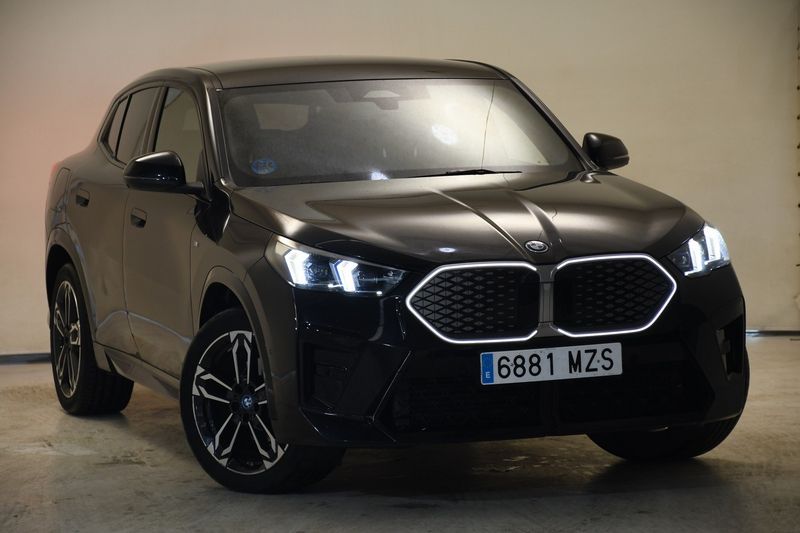 BMW iX2 eDrive20 M Sport — zdjęcie 8