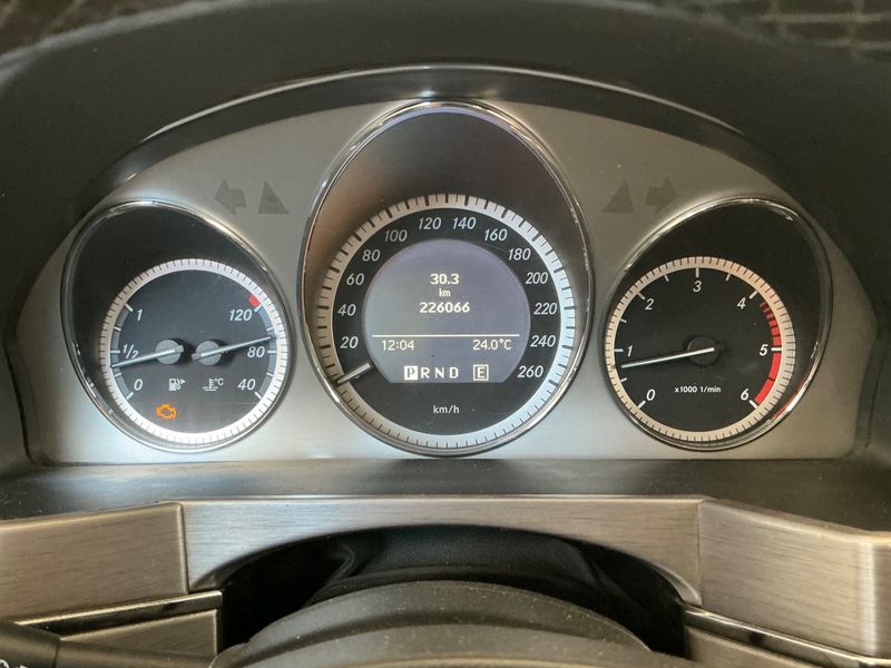 Mercedes-Benz GLK-Klasse GLK 220 CDI BlueEfficiency — zdjęcie 13