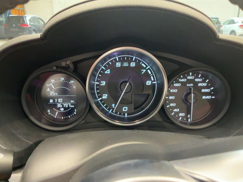 Fiat 124 Spider 1.4 Turbo Lusso — zdjęcie 13
