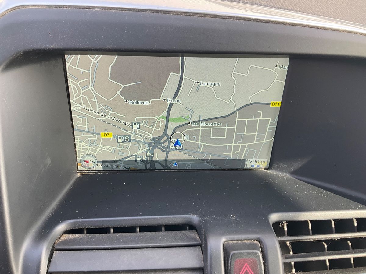 Volvo XC60 2017 — photo 47
