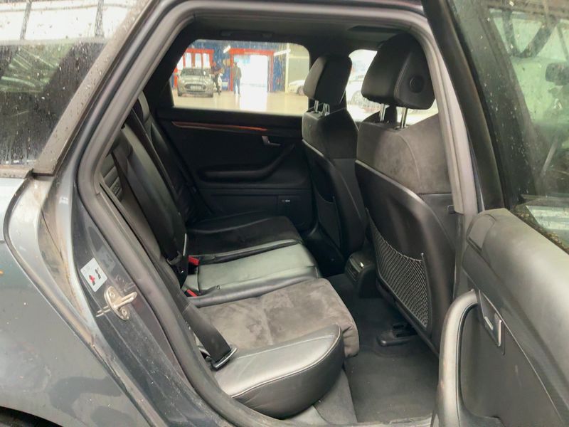 Audi S4 4.2 V8 quattro — zdjęcie 14