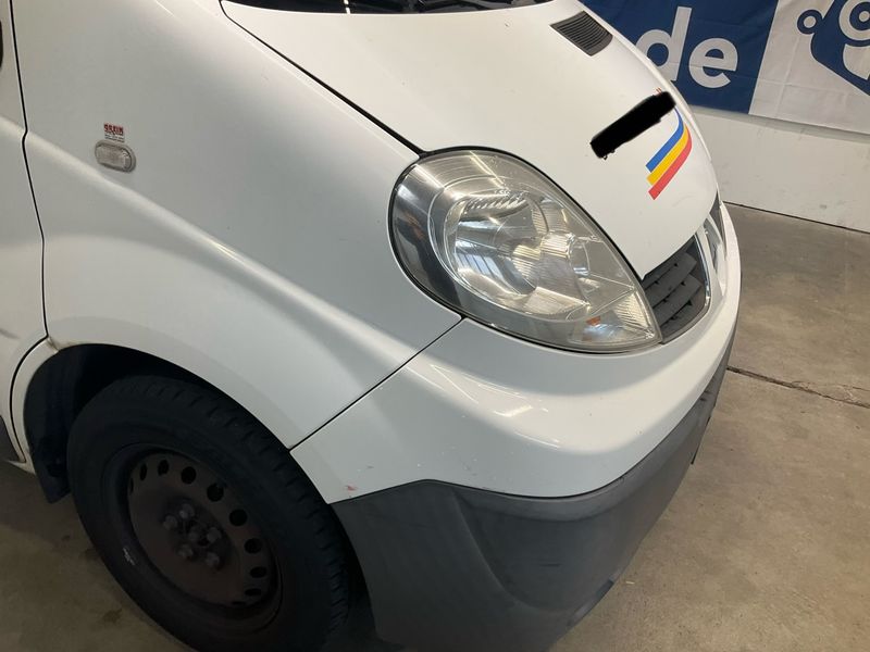 Renault Trafic 2.0 dCi L1H1 2,7t — zdjęcie 8