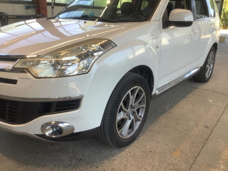 Citroen C-Crosser 2.2 HDi Exclusive — zdjęcie 2
