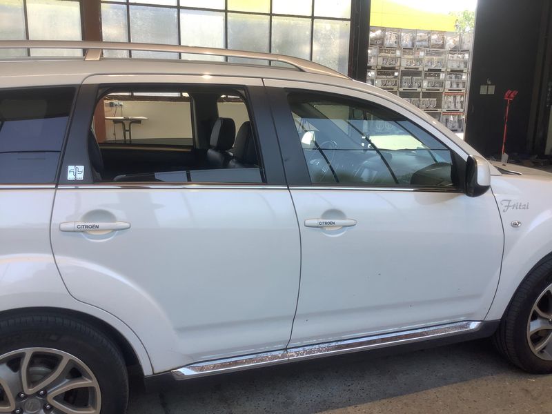 Citroen C-Crosser 2.2 HDi Exclusive — zdjęcie 7