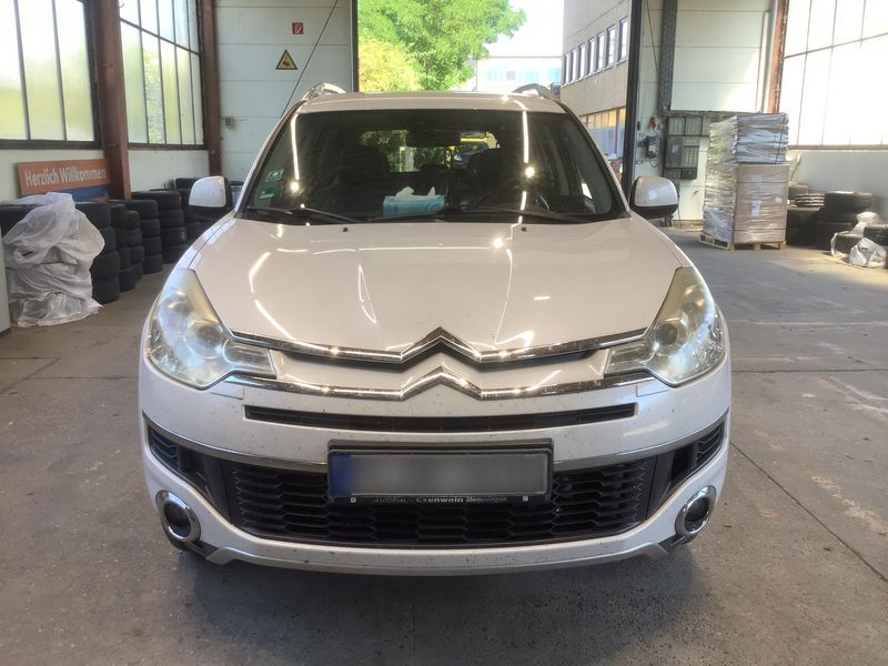 Citroen C-Crosser 2.2 HDi Exclusive — zdjęcie 9