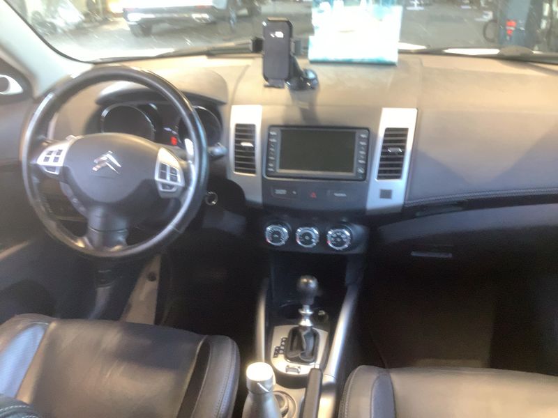 Citroen C-Crosser 2.2 HDi Exclusive — zdjęcie 12