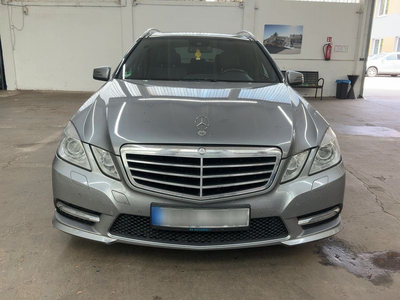 Mercedes-Benz E-Klasse E 300 Hybrid T BlueTEC Avantgarde 2012 – снимка 14
