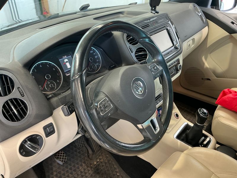 Volkswagen Tiguan 2.0 TSI Track & Style 4Motion 2012 – снимка 23