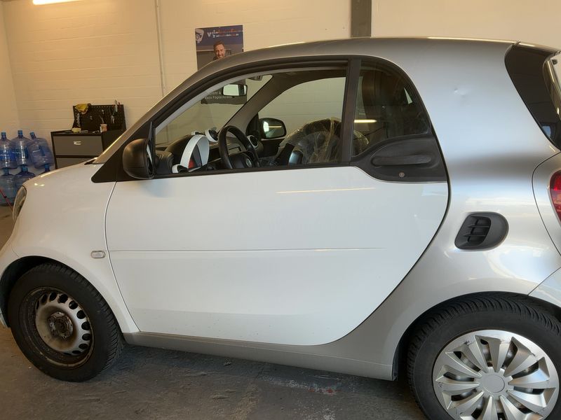 Smart fortwo 1.0 Basis Standard — zdjęcie 4