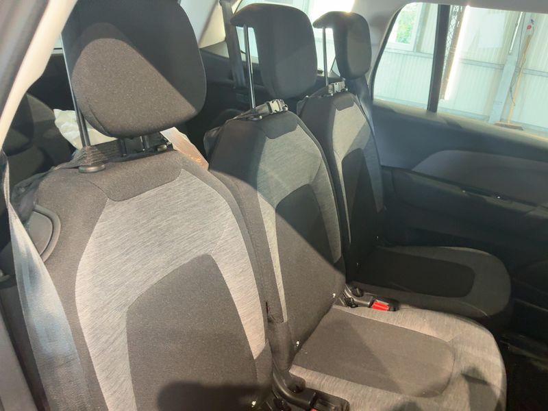 Citroen C4 Grand Spacetourer 1.2 PureTech Feel — zdjęcie 14