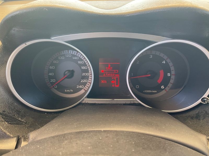 Peugeot 4007 2.2 HDi Platinum — zdjęcie 14