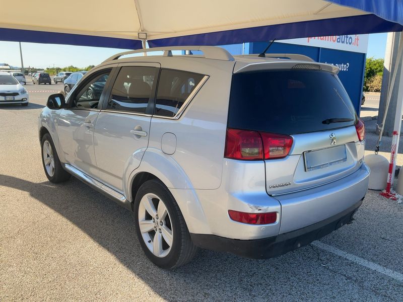 Peugeot 4007 2.2 HDi Platinum — zdjęcie 4