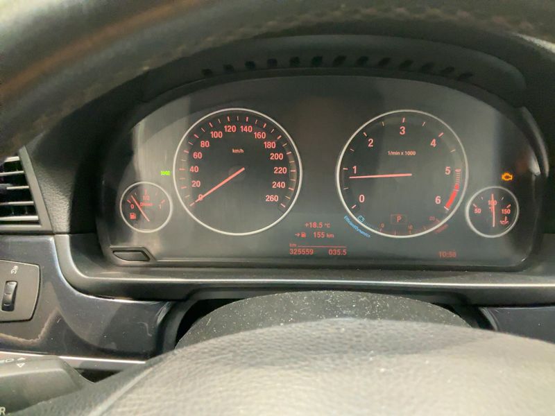 BMW 5er 525d 2014 – снимка 18