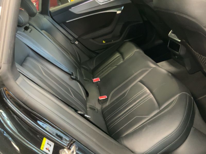 Audi A7 Sportback 55 TFSIe quattro — zdjęcie 14