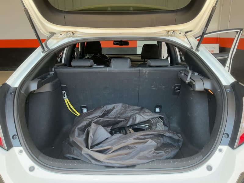 Honda Civic 1.0 VTEC Executive — zdjęcie 10