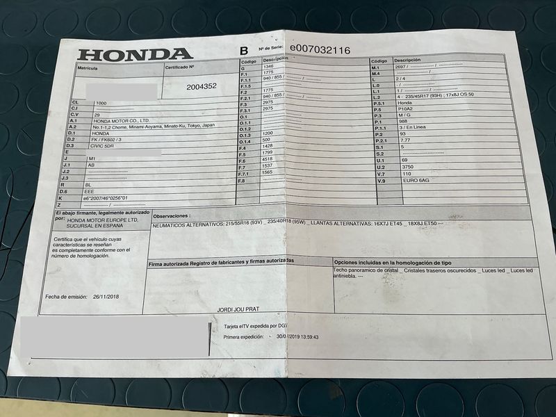 Honda Civic 1.0 VTEC Executive — zdjęcie 16