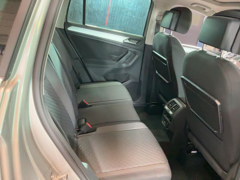 Volkswagen Tiguan 1.5 TSI ACT Comfortline BlueMotion Tech — zdjęcie 14
