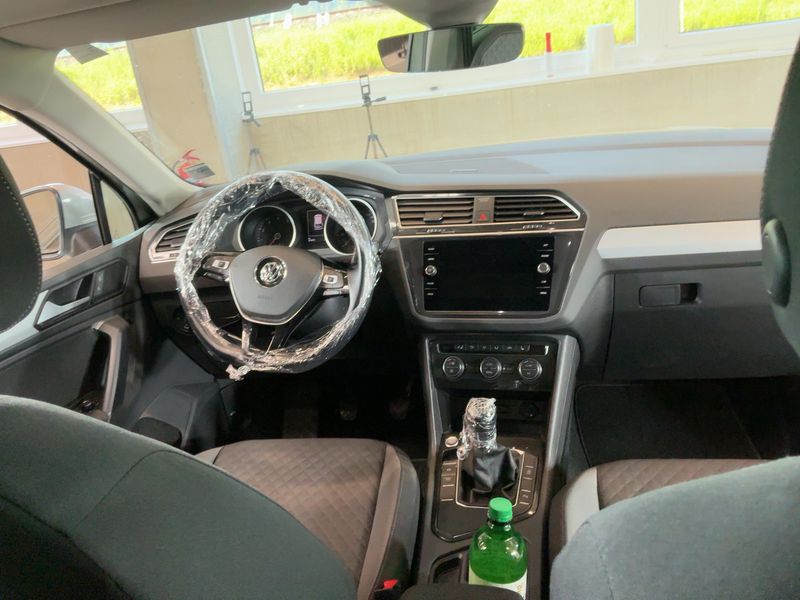 Volkswagen Tiguan 1.5 TSI ACT Comfortline BlueMotion Tech — zdjęcie 12