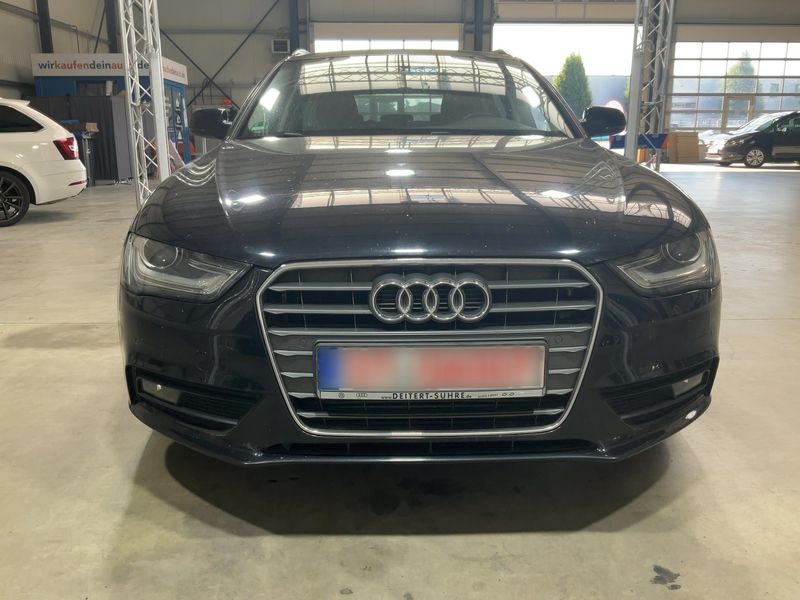 Audi A4 2.0 TDI Attraction 2013 – снимка 14