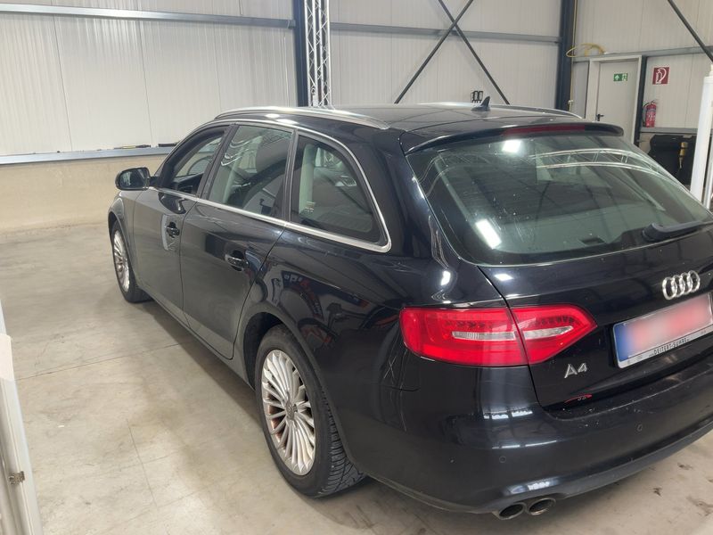 Audi A4 2.0 TDI Attraction 2013 – снимка 6