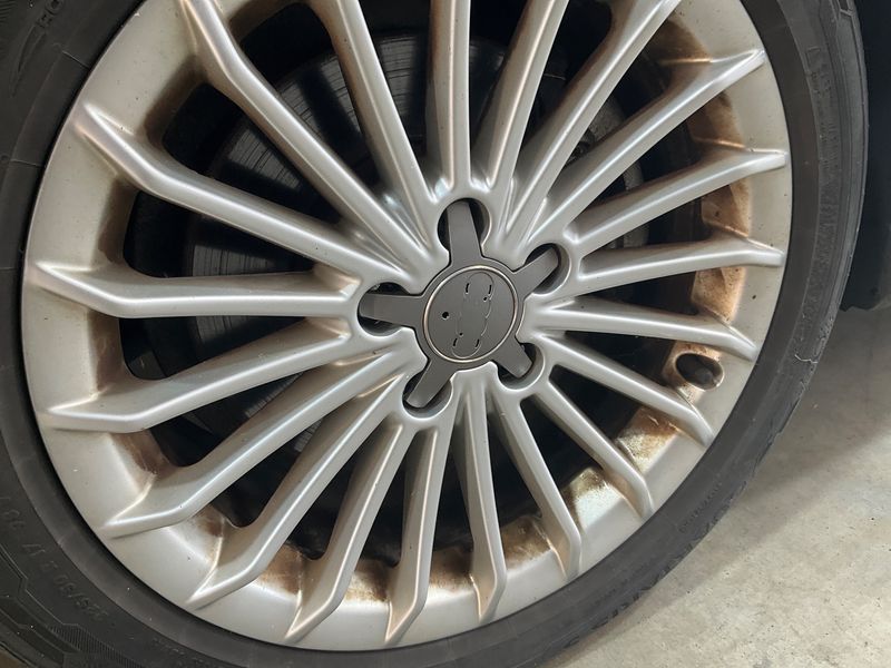 Audi A4 2.0 TDI Attraction 2013 – снимка 31