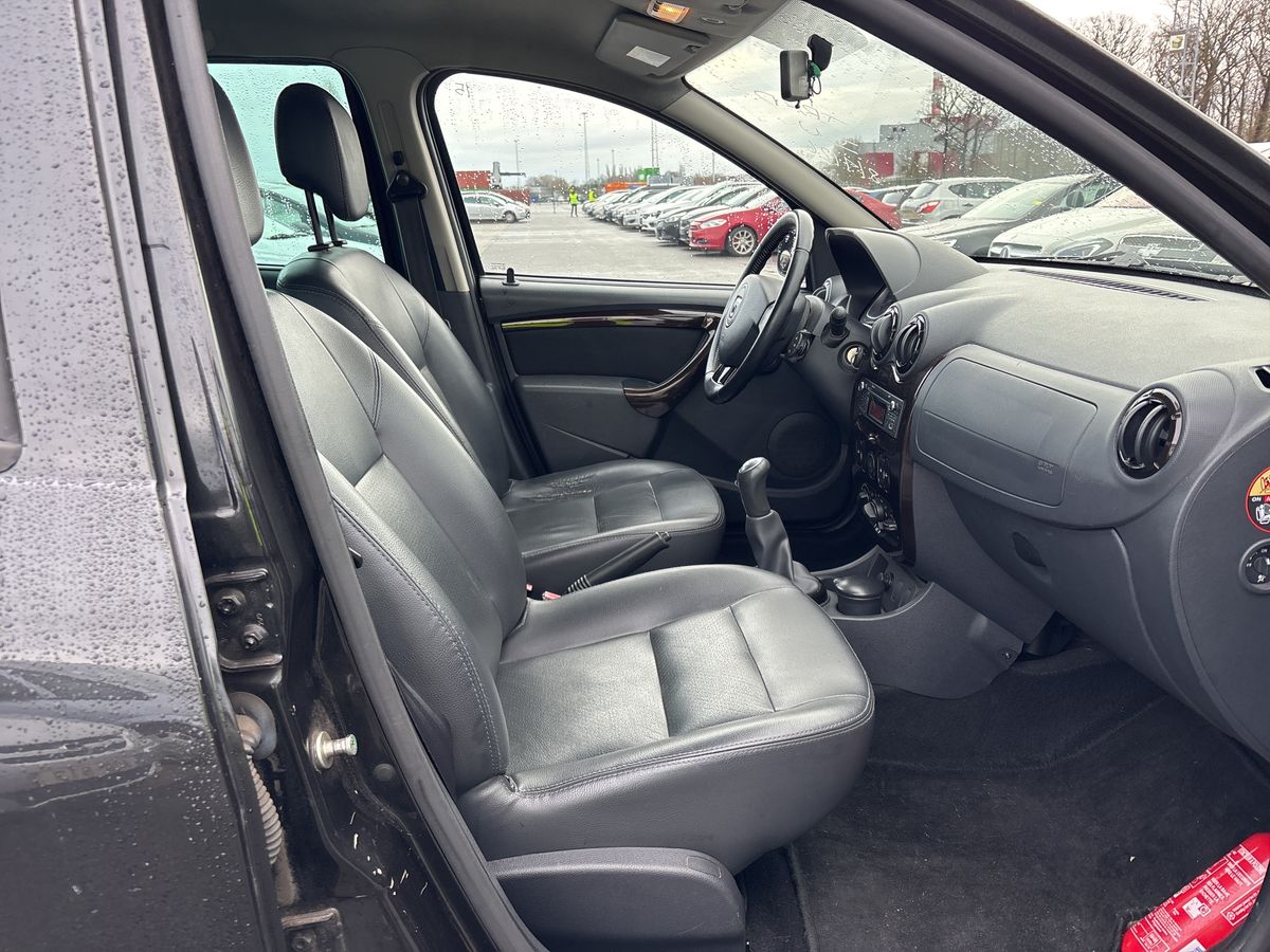 Dacia Duster 2012 — photo 11