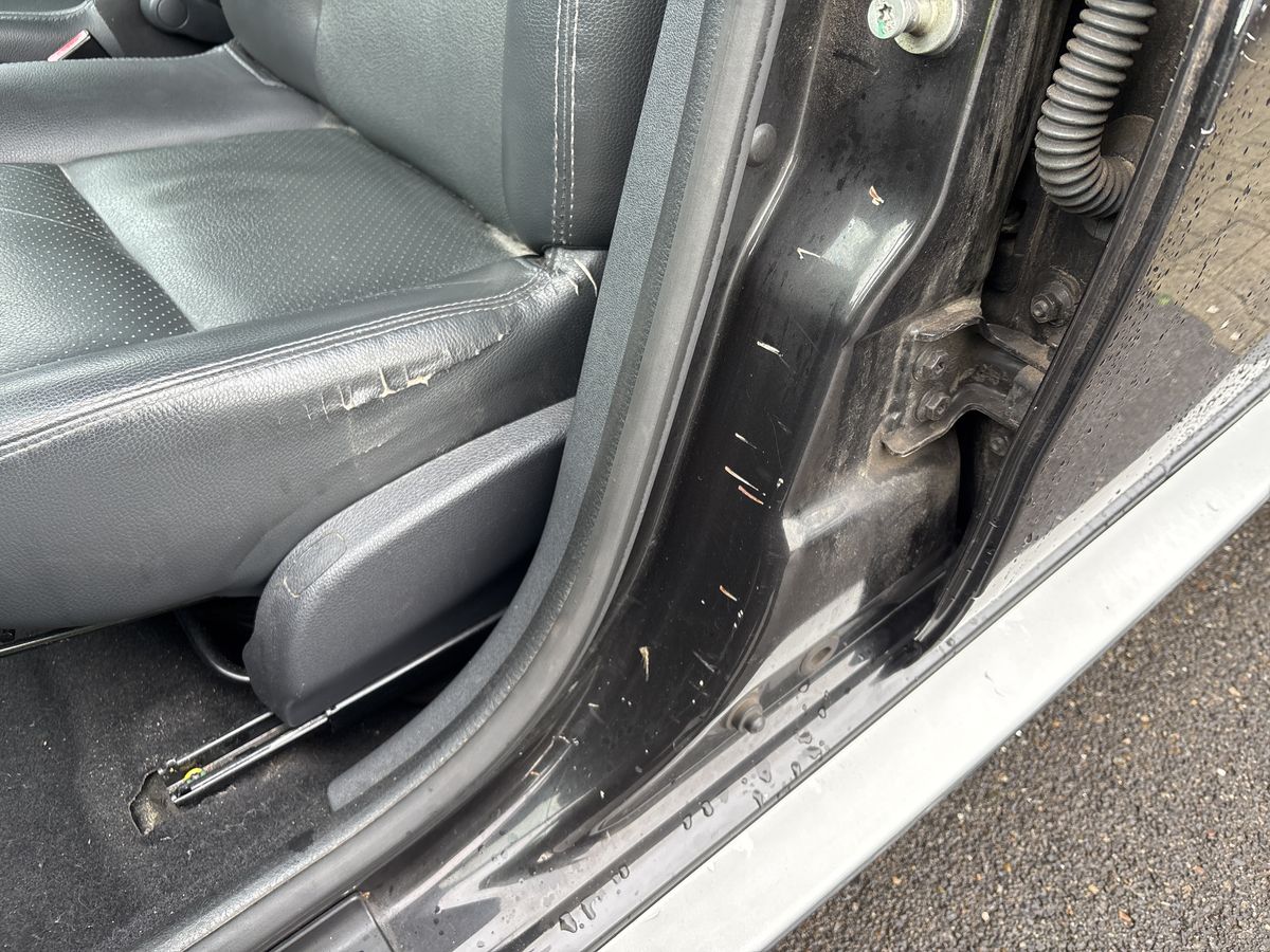 Dacia Duster 2012 — photo 31