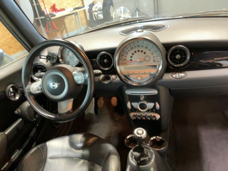 MINI Cabrio One — zdjęcie 12