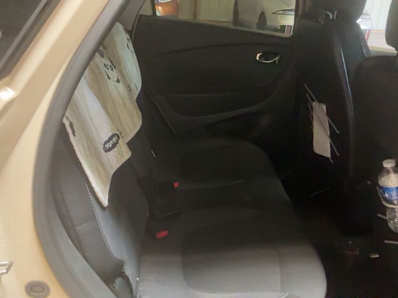 Renault Captur 1.5 dCi Energy Intens 2014 – снимка 19