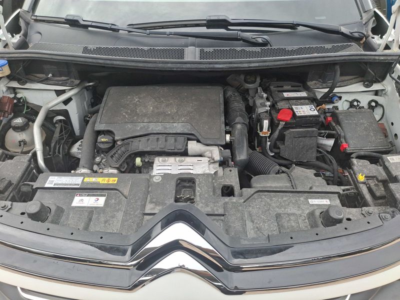 Citroen C5 Aircross 1.2 PureTech C-Series — zdjęcie 8