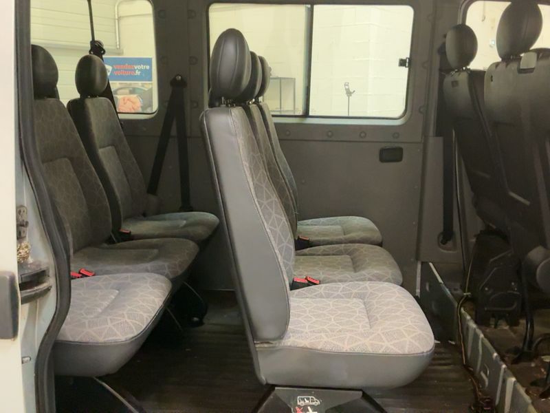 Renault Master 2.5 dCi L1 2,8t 9pl. — zdjęcie 14