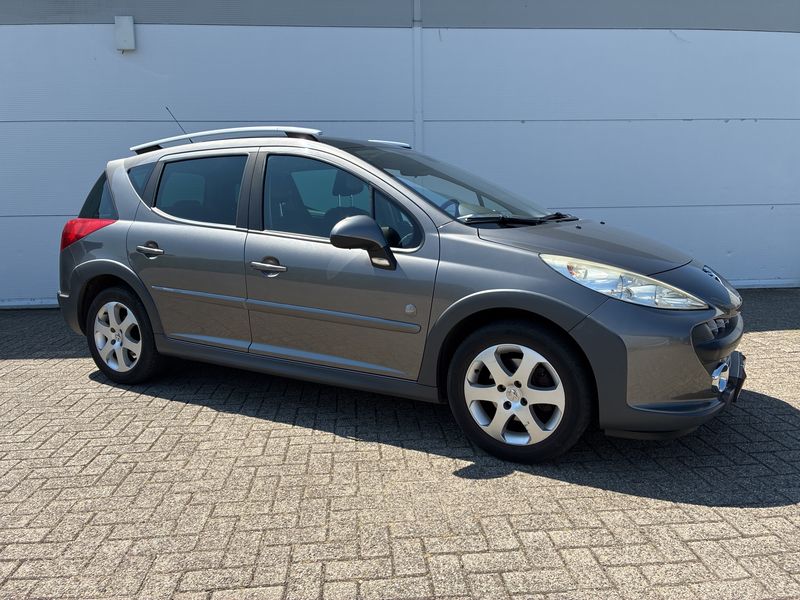 Peugeot 207 1.6 Escapade — zdjęcie 6