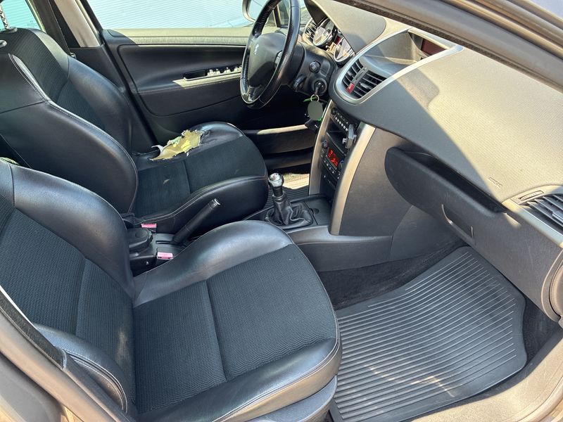 Peugeot 207 1.6 Escapade — zdjęcie 10