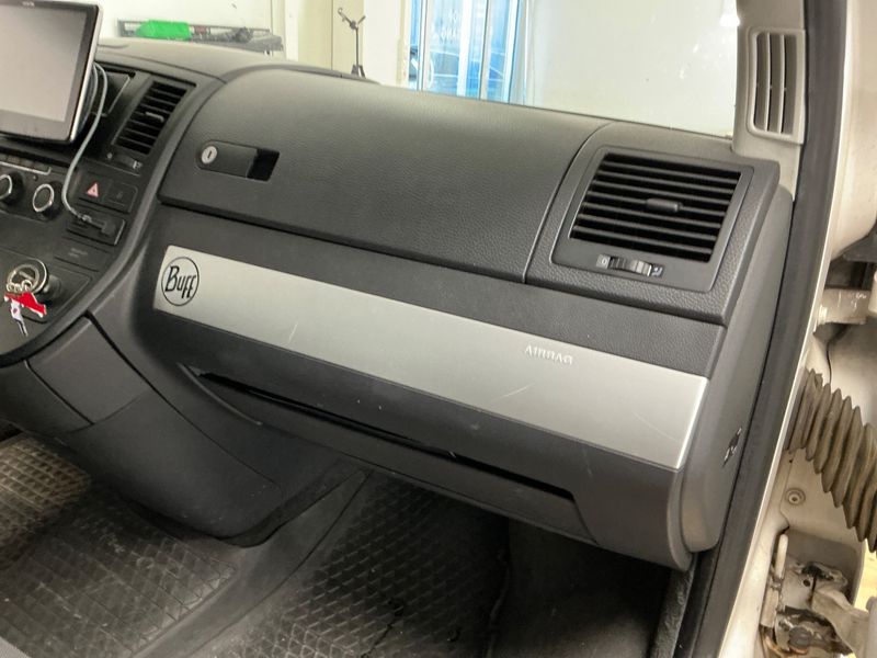 Volkswagen T5 Multivan 2.0 TDI Edition 25 4Motion 2013 – снимка 25