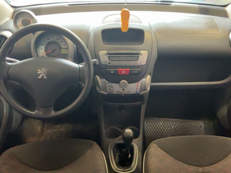 Peugeot 107 1.0 Trendy — zdjęcie 12