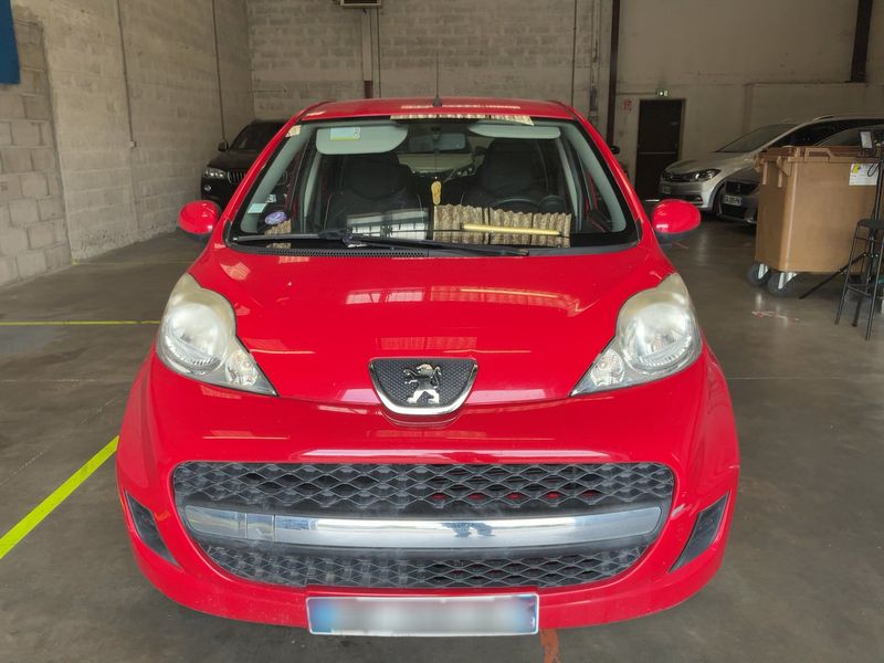 Peugeot 107 1.0 Trendy — zdjęcie 9