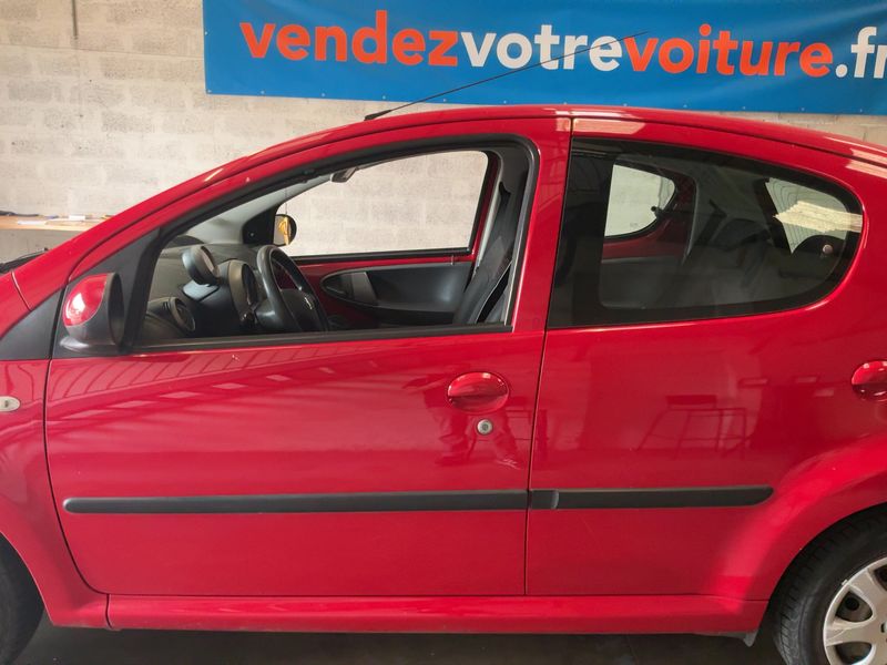 Peugeot 107 1.0 Trendy — zdjęcie 4