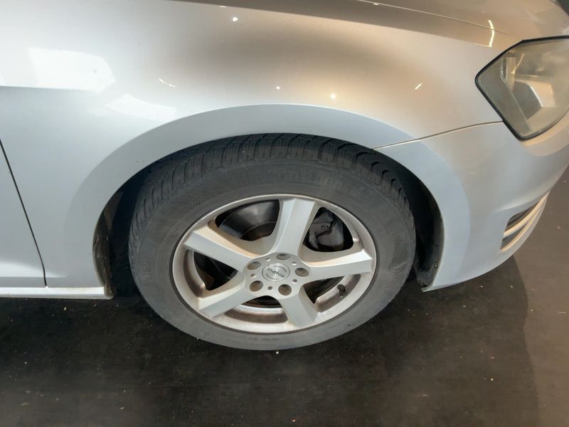 Volkswagen Golf VII 1.6 TDI Trendline BlueMotion Tech 2013 – снимка 11