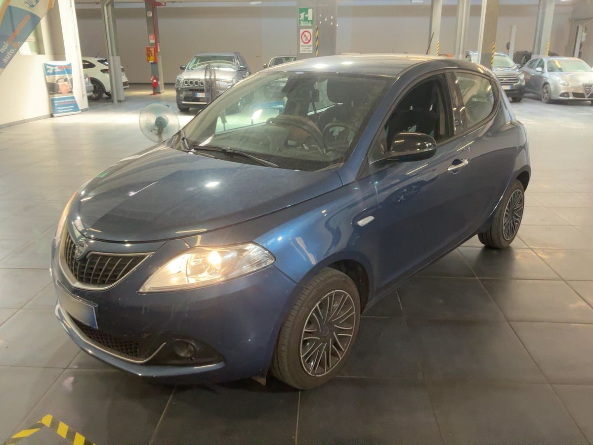 Lancia Ypsilon 2023