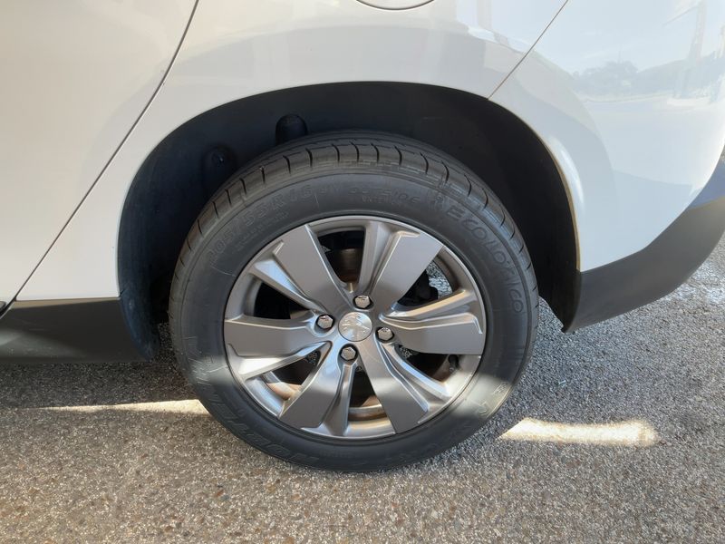Peugeot 2008 1.6 Blue-HDi Style 2018 – снимка 5