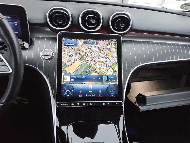 Mercedes-Benz C-Klasse 2023 — photo 11